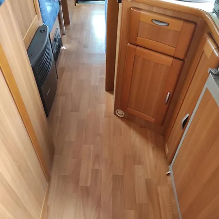 אתר קמפינג Rollo Motorhome