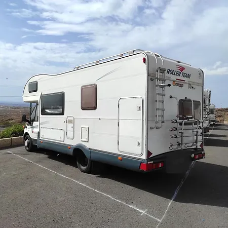 Rollo Motorhome Camping *